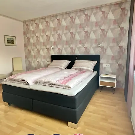 Haus Anne Und Peter Fischbach bei Dahn