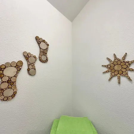 Haus Anne Und Peter 公寓
